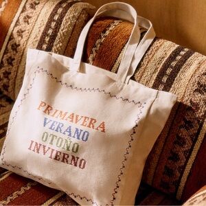 Brand new Sézane tote x Lucía Vergara